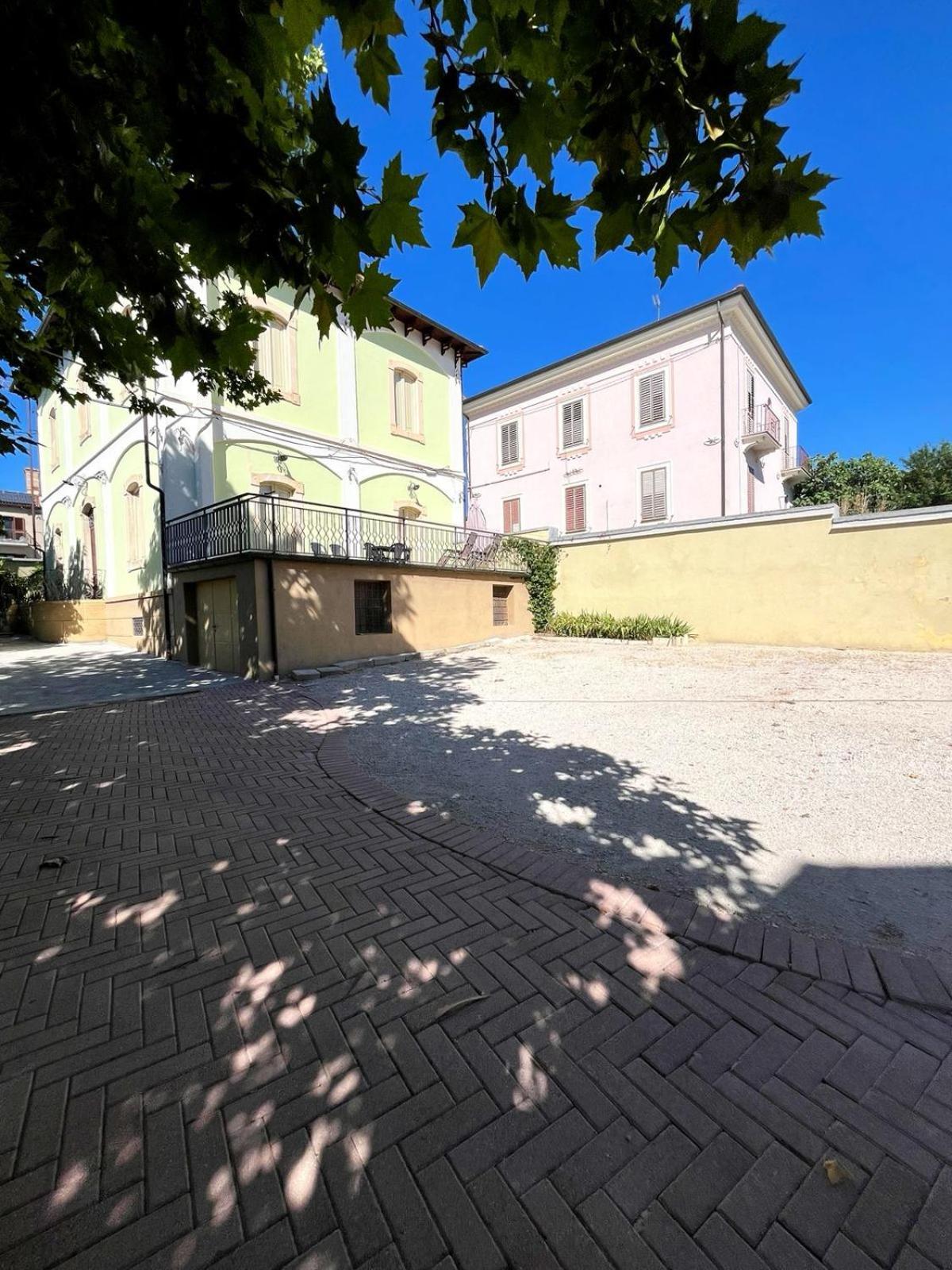 La Castellina Della Fontana - Grande Casa Vacanza Monticchio  Екстер'єр фото